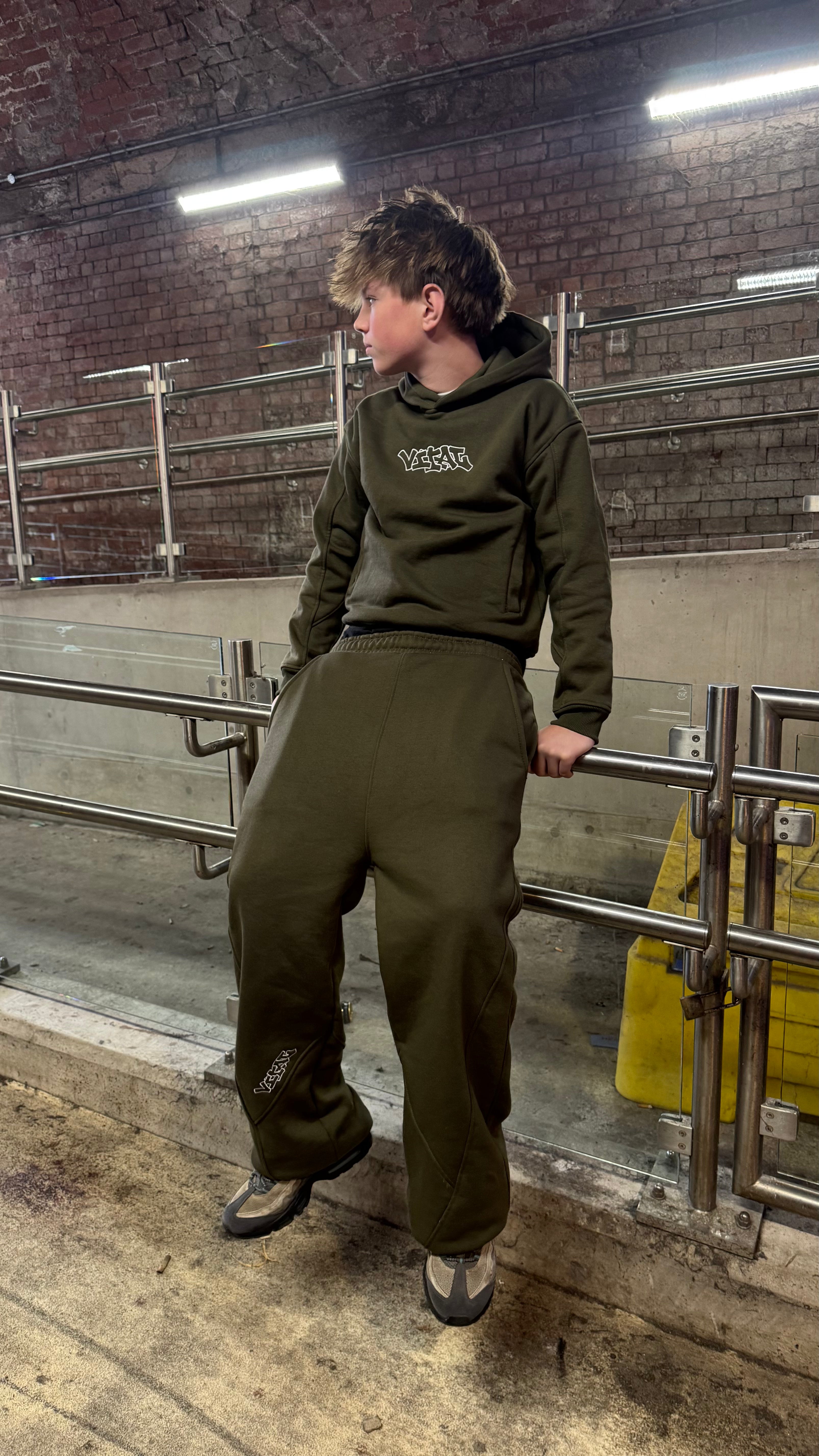 OLIVE TECH-GRID HOODIE